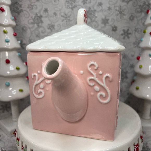 LANG Christmas Pale Pink Peppermint Gingerbread Candy Cane Ceramic Xmas Teapot - Picture 4 of 12